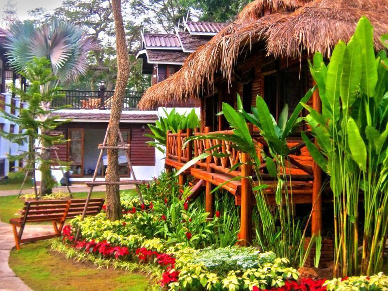 Gin'S Maekhong View Hotell Chiang Saen Exteriör bild